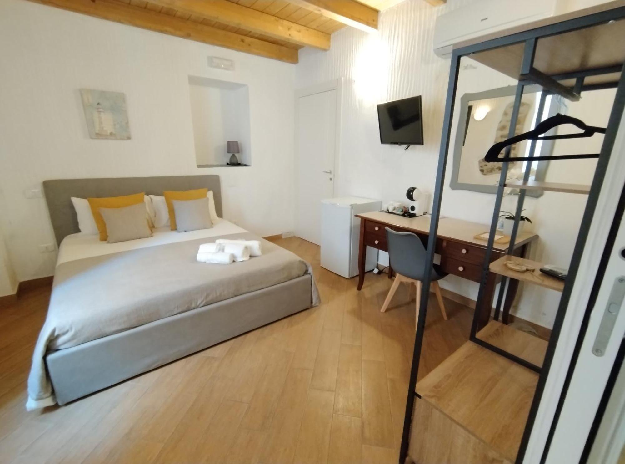 Holmann Suite & Rooms Olbia Exteriör bild