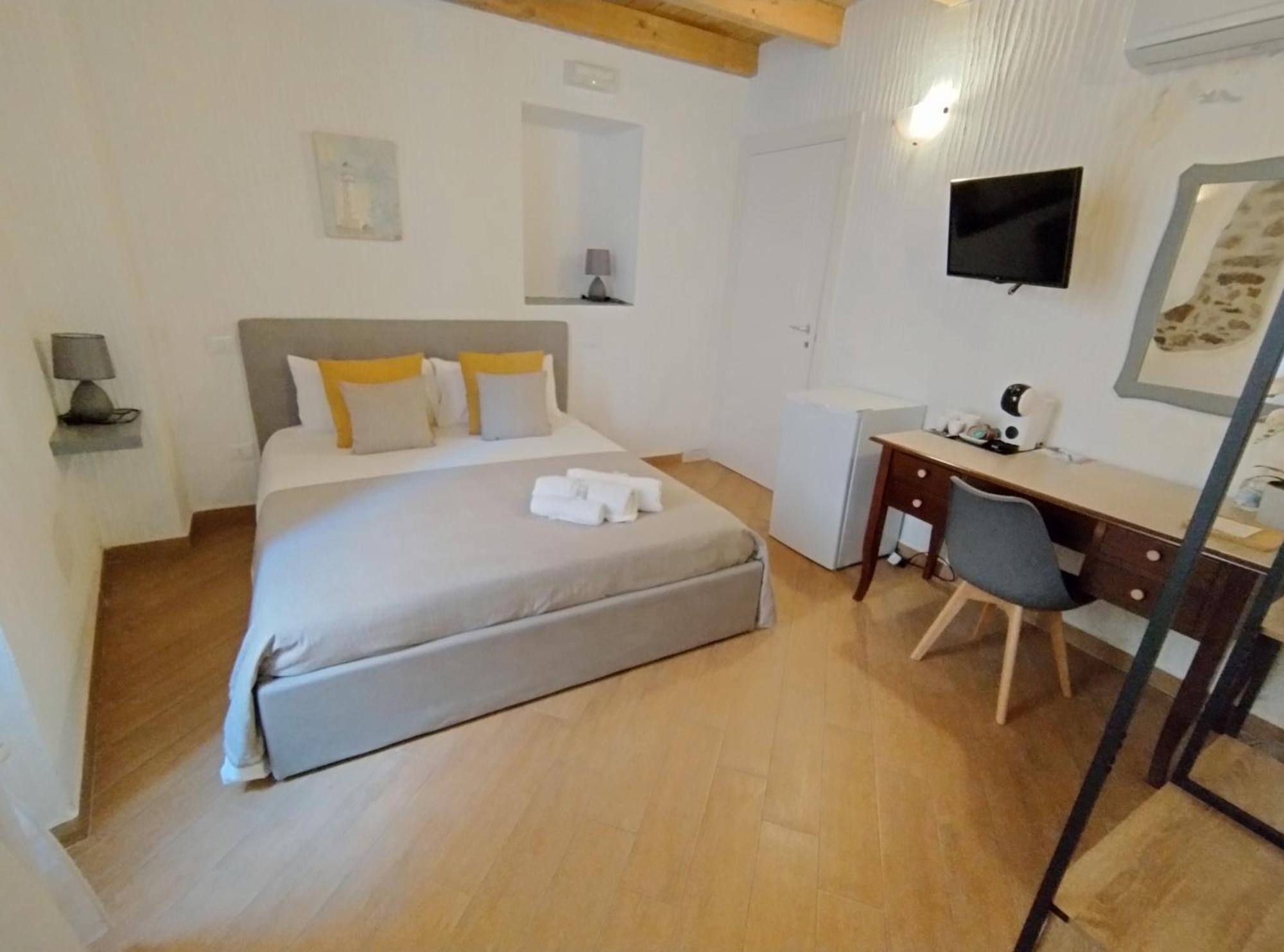 Holmann Suite & Rooms Olbia Exteriör bild